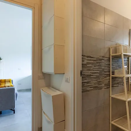 Youhosty - Paul Valery Ter Apartment Milan