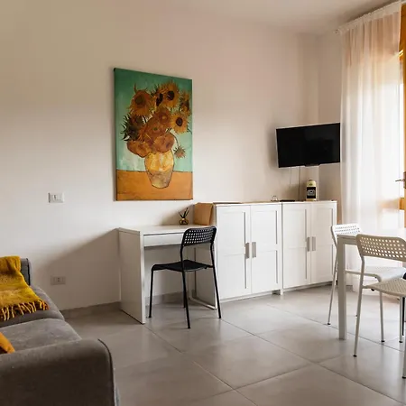 Youhosty - Paul Valery Ter Apartment